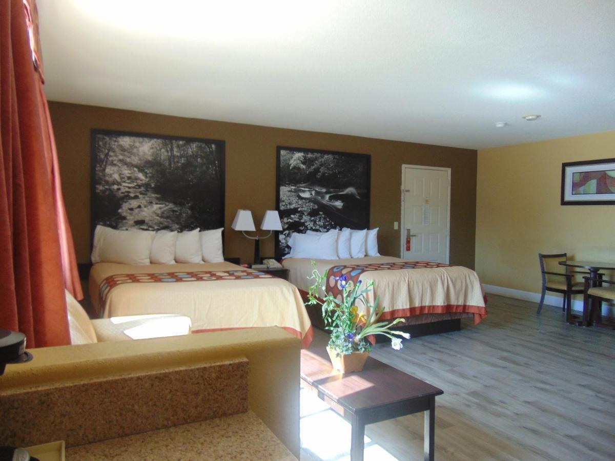 Super 8 By Wyndham 2*